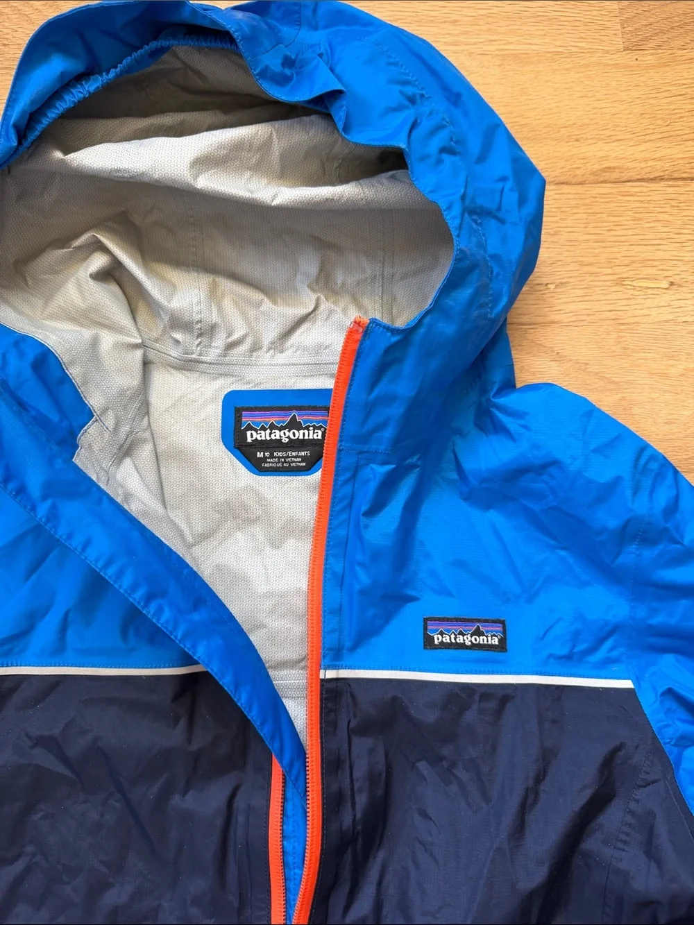 Patagonia Blue/Navy Boys' Torrentshell Rain Jacket with Orange Zipper Sz M (10)